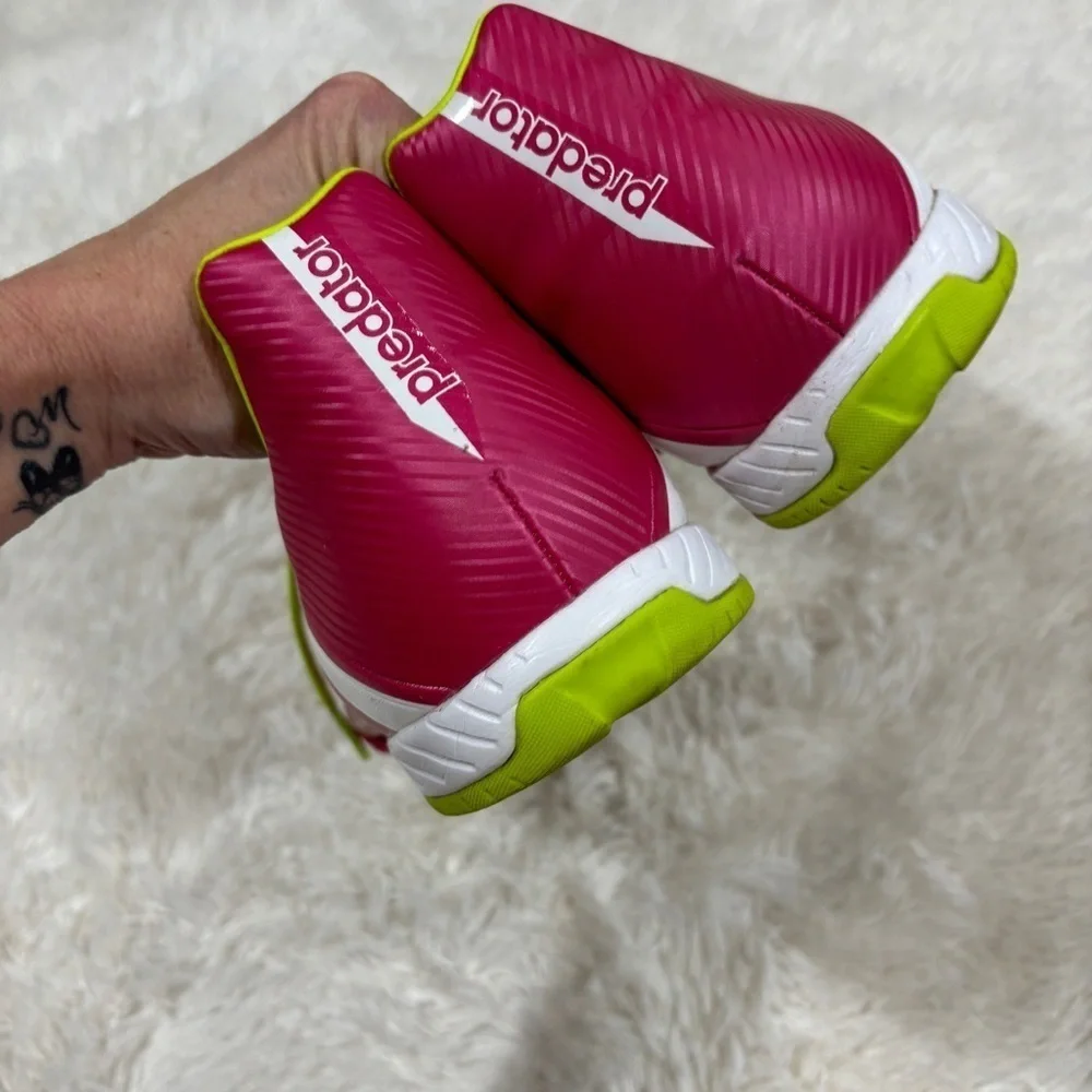 ADIDAS PREDATOR ABSOLADO LZ INDOOR - BERRY/WHITE/SLIME Size 11.5